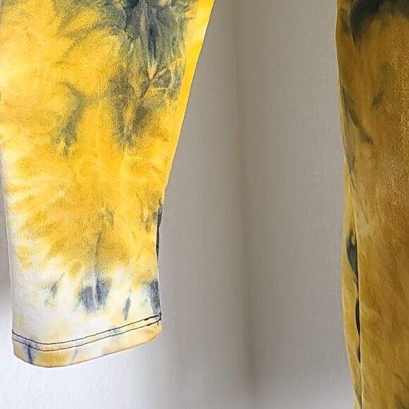 VIBE Gold, White & Navy Blue Tie-dye Long Cardigan, Size Medium - Picture 5 of 9